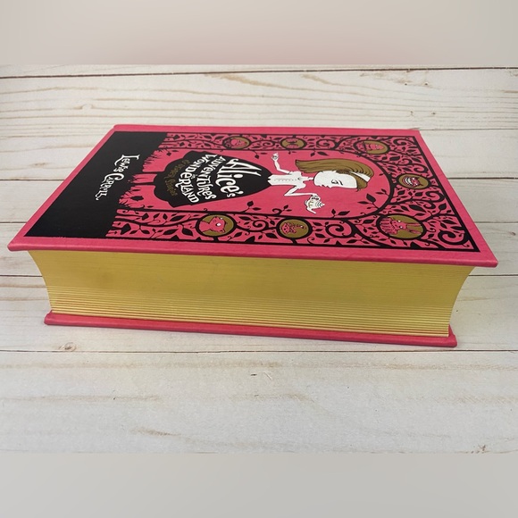 Alice's Adventures in Wonderland and Other Stories Barnes & Noble Unread - Picture 10 of 12